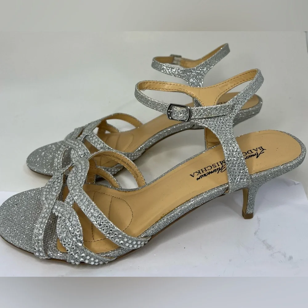 Badgley Mischka American Glamour Silver Glitter Kitten Heels Size 8